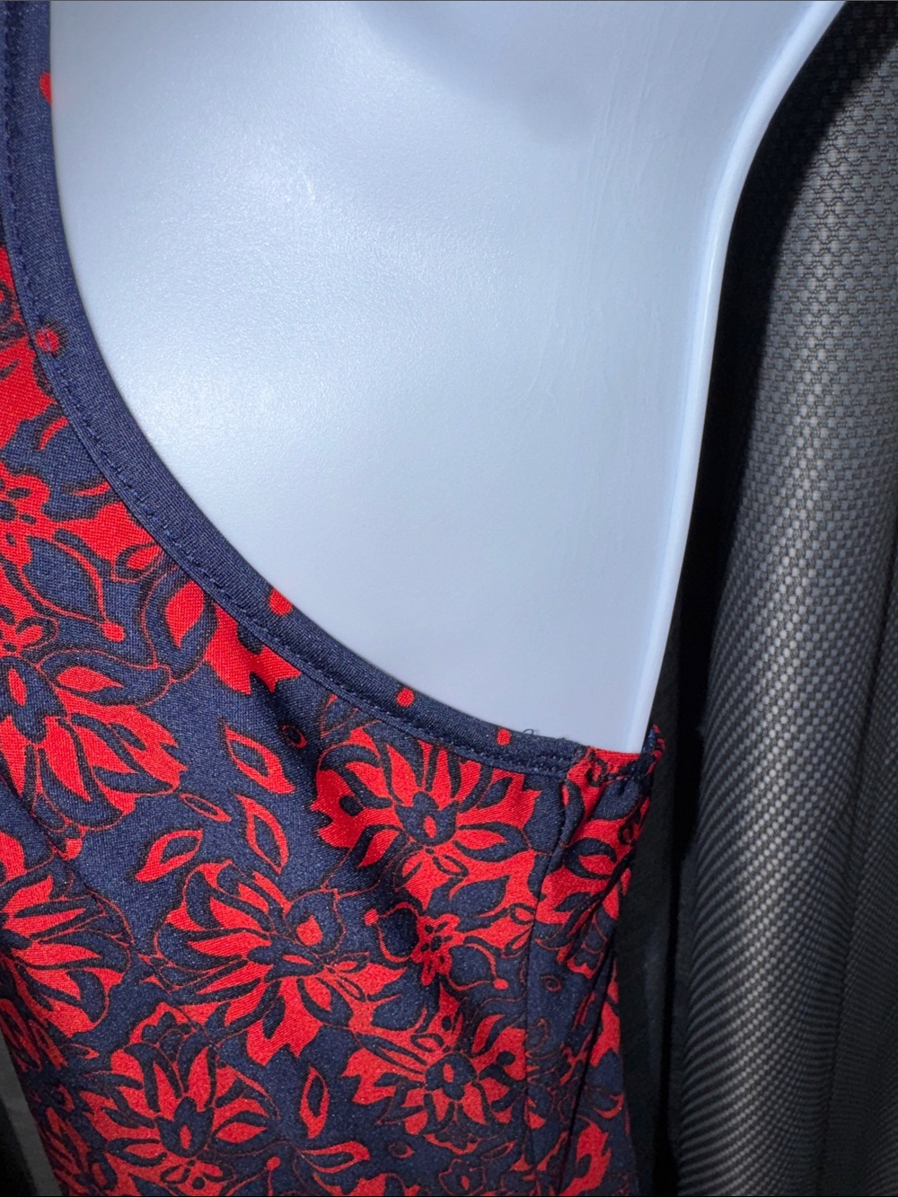 Johnny- Navy and Red Floral Halter Maxi Dress Size XL - Picture 7 of 14